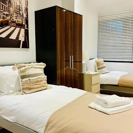 شقة Comfy 3-Bed Apartment, Central Bristol, Guests 5, Parking Available, High-Speed Wi-Fi